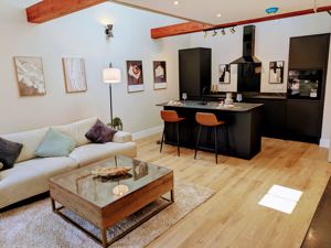 Photo 9- click for photo gallery